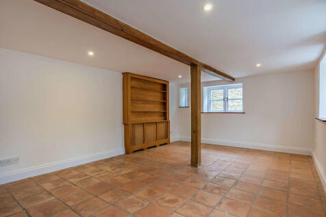 8666823-interior1...