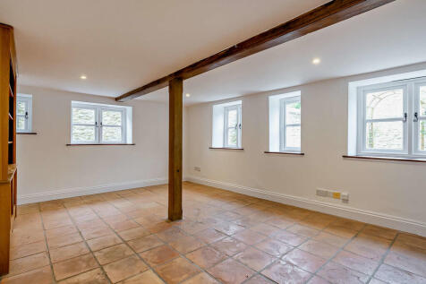 8666823-interior1...