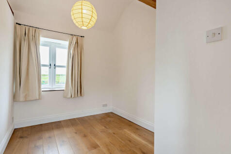 8666823-interior0...