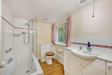 8667143-interior0...