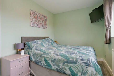 8667826-interior0...