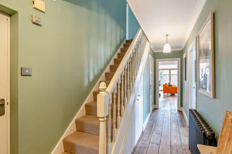 8671259-interior4...