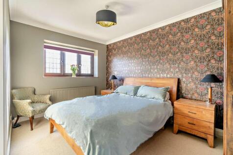 8671259-interior2...