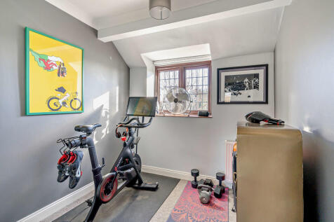 8671259-interior2...