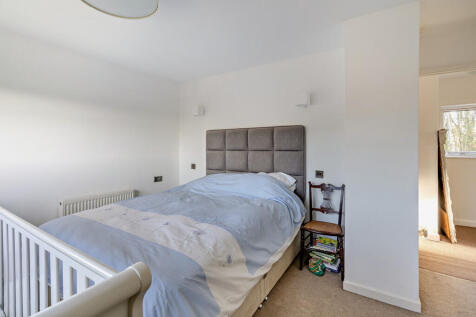 8672124-interior2...