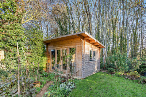 8672124-exterior0...