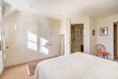 8671381-interior0...