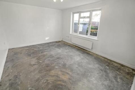 Living Room.jpg