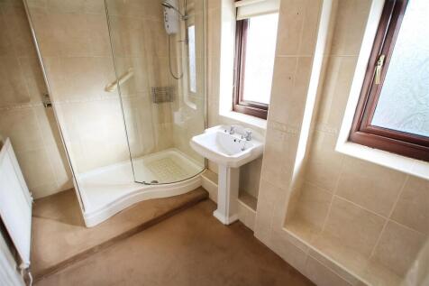 Shower Room.jpg
