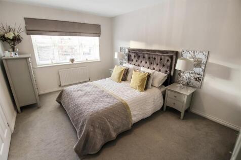 Bedroom One (1).jpg