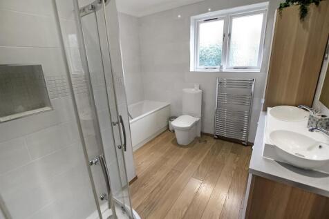 Bathroom/Shower/WC