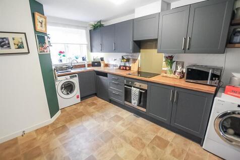 Kitchen (1).jpg