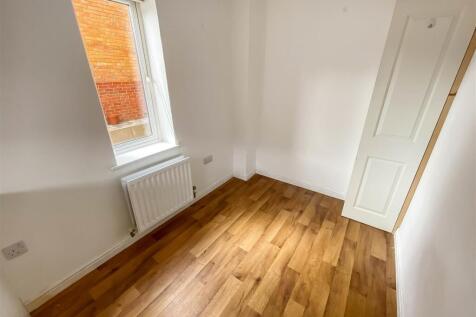 Dining Area.jpg
