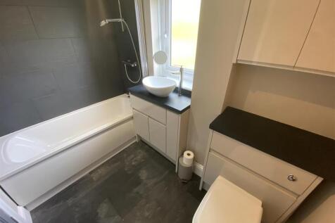 Family Bathroom/WC
