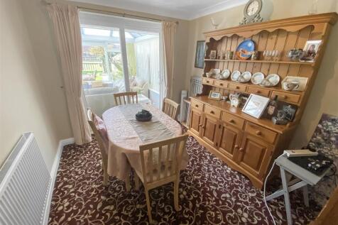 Dining Room.jpg