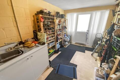 Garage.jpg