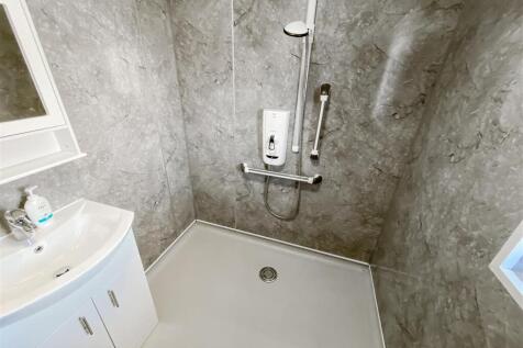 Wet Room.jpg