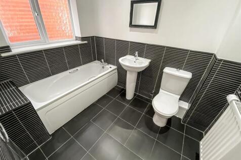 Family Bathroom/WC