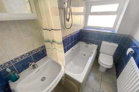 Bathroom.jpg