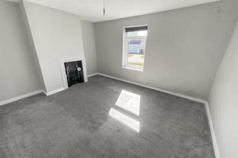 Bedroom One.jpg