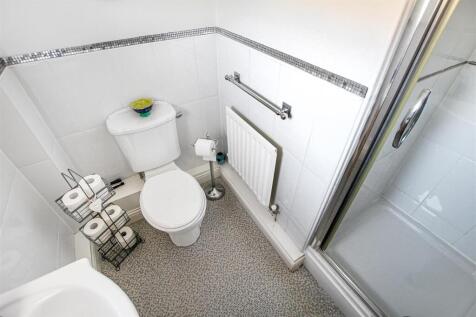 En-Suite Shower Room/WC