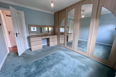 Bedroom One.jpg