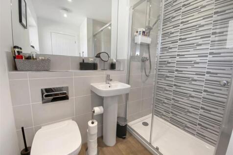 En-Suite Shower Room/WC