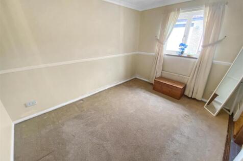Bedroom One.jpg