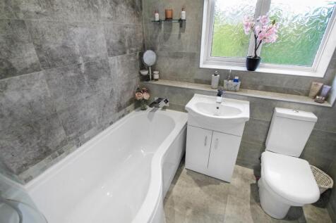 Family Bathroom/WC