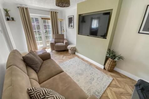 Living Room.jpg