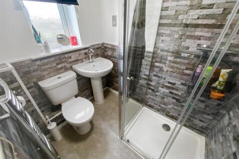 En-Suite Shower Room.jpg