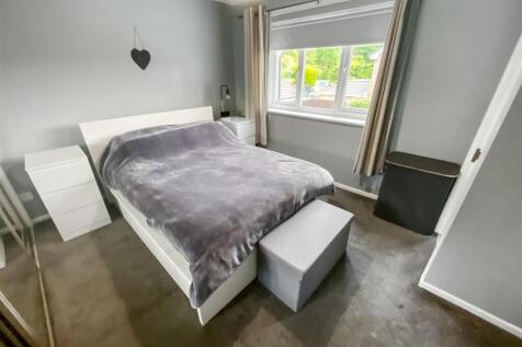 Bedroom One.jpg