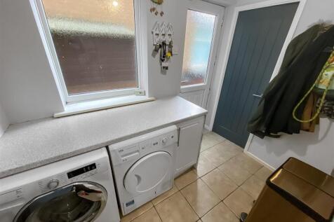 Utility Room.jpg