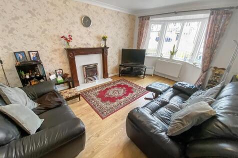 Living Room.jpg