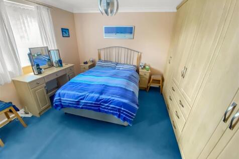 Bedroom One.jpg