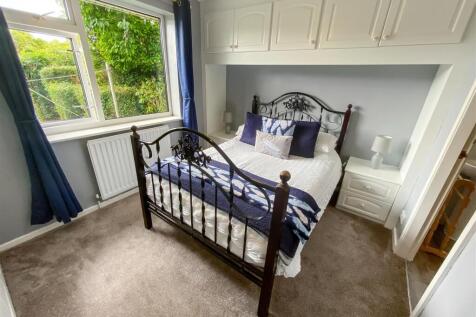 Bedroom One.jpg