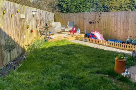 Rear Garden (1).jpg