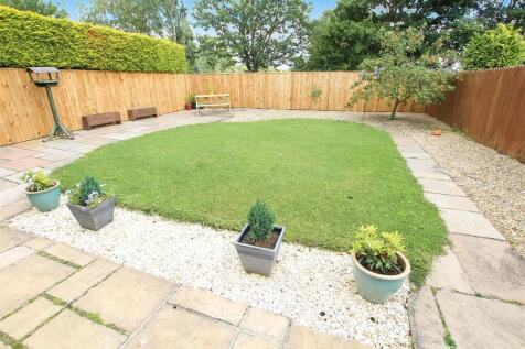 Rear Garden (2).jpg