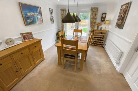 Dining Room.jpg