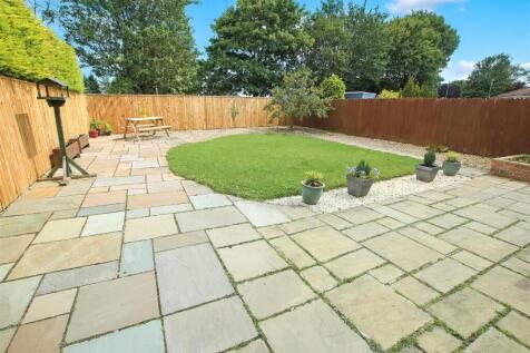 Rear Garden (1).jpg