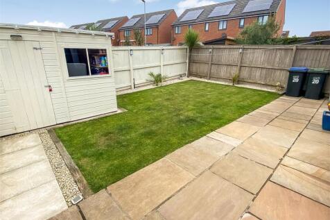 Rear Garden (1).jpg
