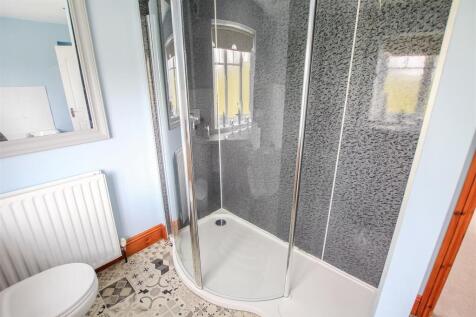 En-Suite Shower Room/WC