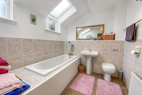 Bathroom.jpg