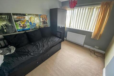 Bedroom Three.jpg
