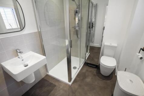 En-Suite Shower Room/WC