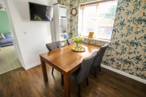 Dining Room.jpg