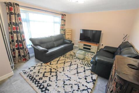 Living Room.jpg