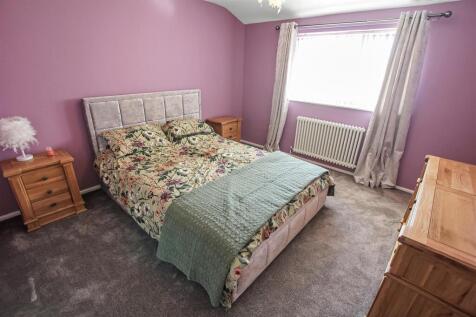 Bedroom One.jpg