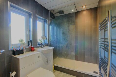 Shower room.jpg