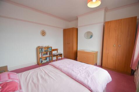 Bedroom Tow